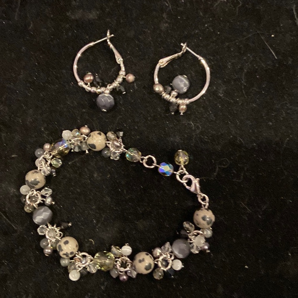Bracelet and earrings